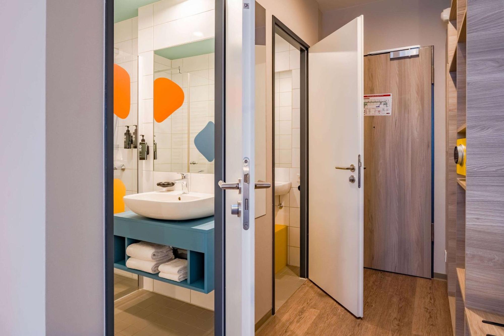 Ramada Encore By Wyndham Munich Messe Dış mekan fotoğraf